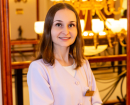 Naistearst Julia Orsi