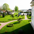 Elite clinic's beautiful garden in the summer.